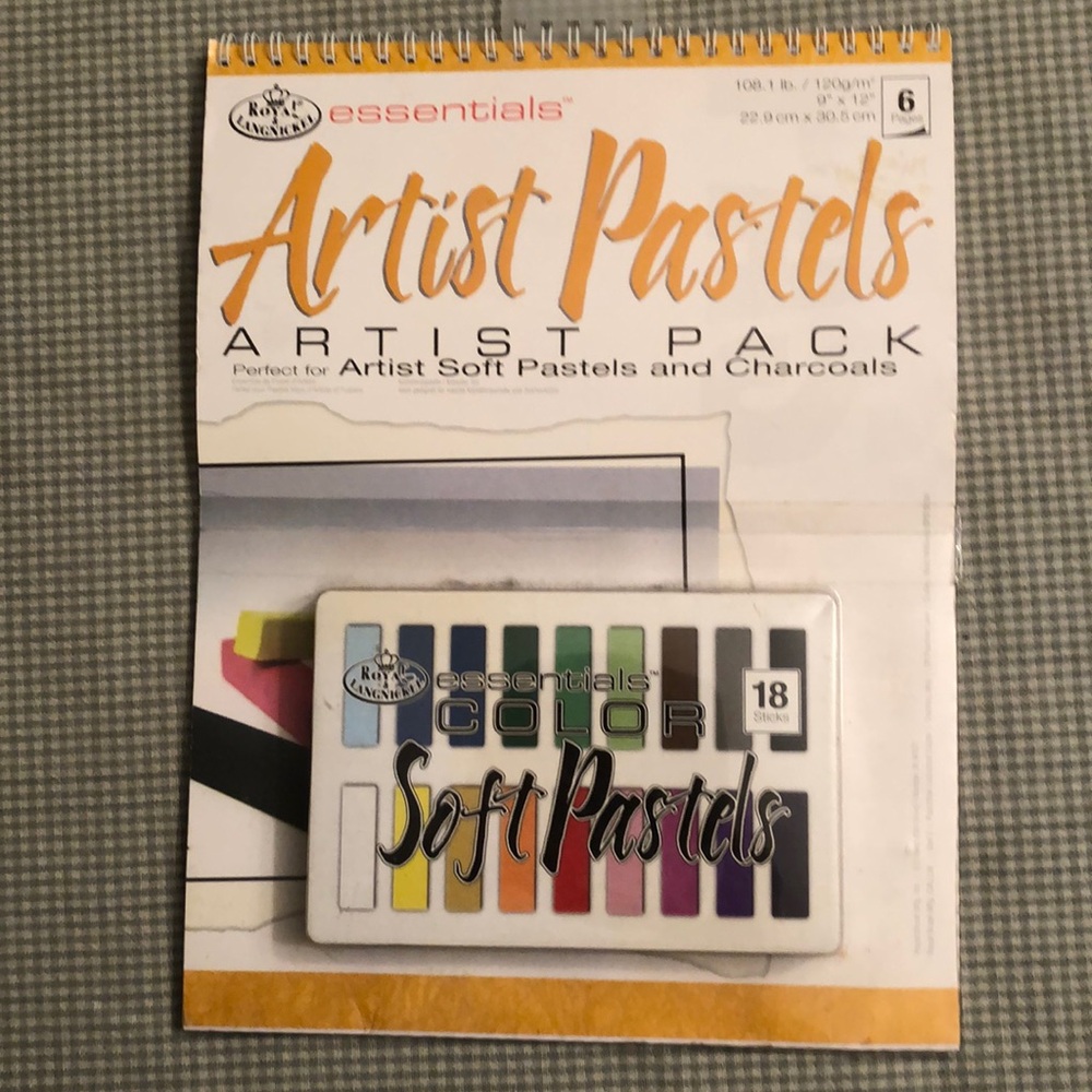 NWOT ROYAL & LANGNICKEL ESSENTIALS ARTIST SOFT PASTELS & CHARCOALS 19 PC - #470
